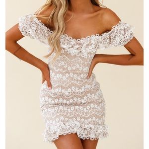 NWOT - Selfie Leslie Bordot Offshoulder Dress 🌸